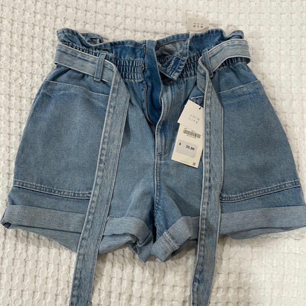 NWT Zara paper bag shorts